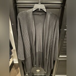 EUC Lululemon Black Textured Knit Wrap, one Size